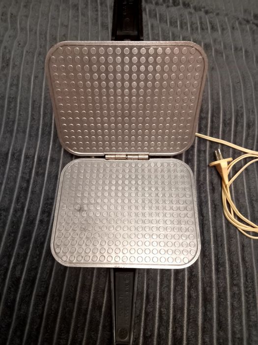 Вафельниця СССР Ласунка