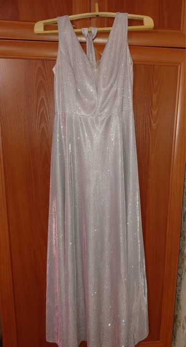 Випускна сукня для дівчини