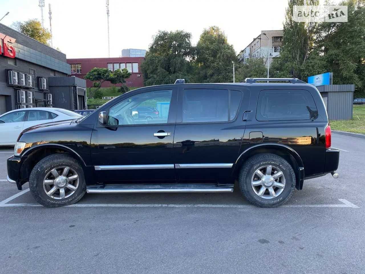 Infiniti QX56 2005