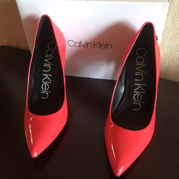 Туфли Calvin Klein Келвин Кляйн размер 37,5