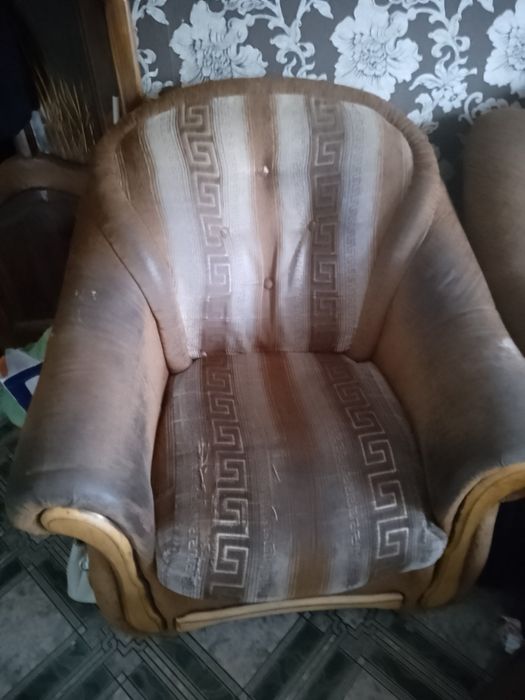 Кутовий диван з кріслом