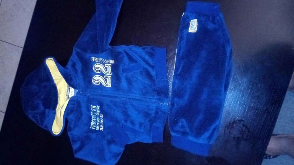 Conjunto de 20 peças para menino em ótimo estado ate 12M