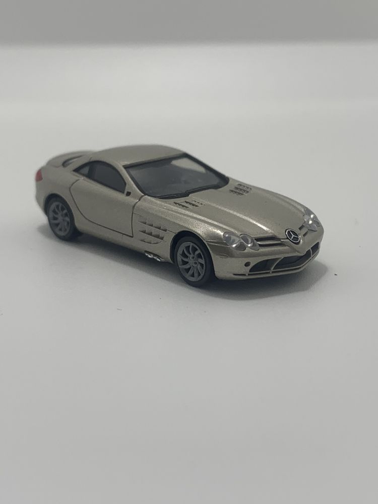 Mercedes SLR McLaren da Herpa escala 1/87