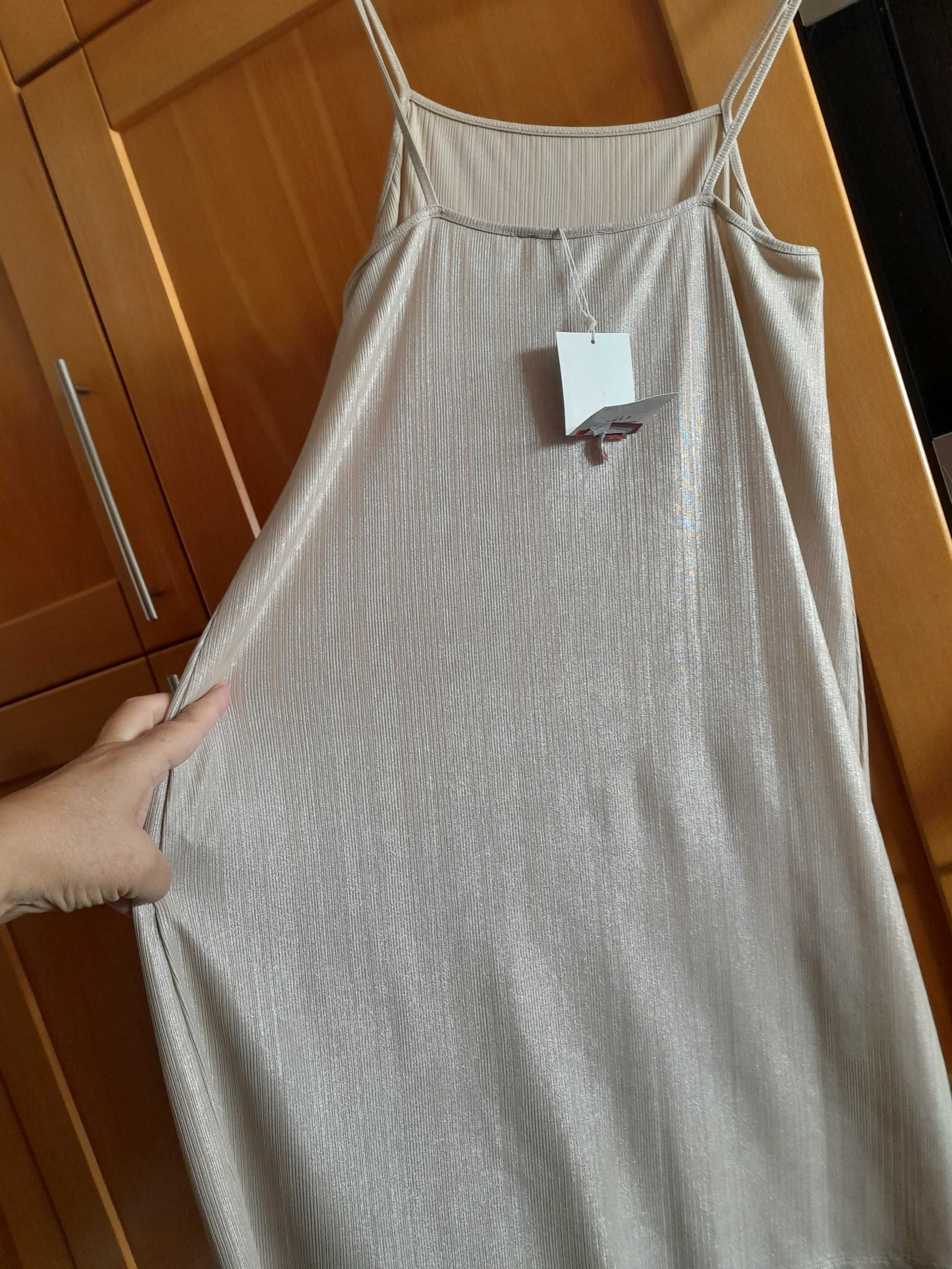 Vestido senhora dourado , M
