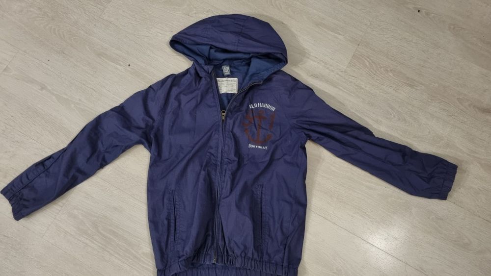Cienka granatowa kurtka przejściowa Zara r. 140