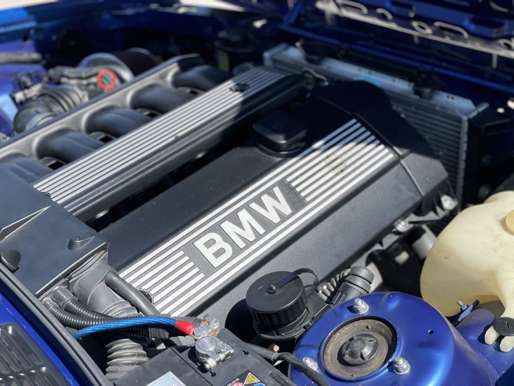 BMW E30 motor 328i