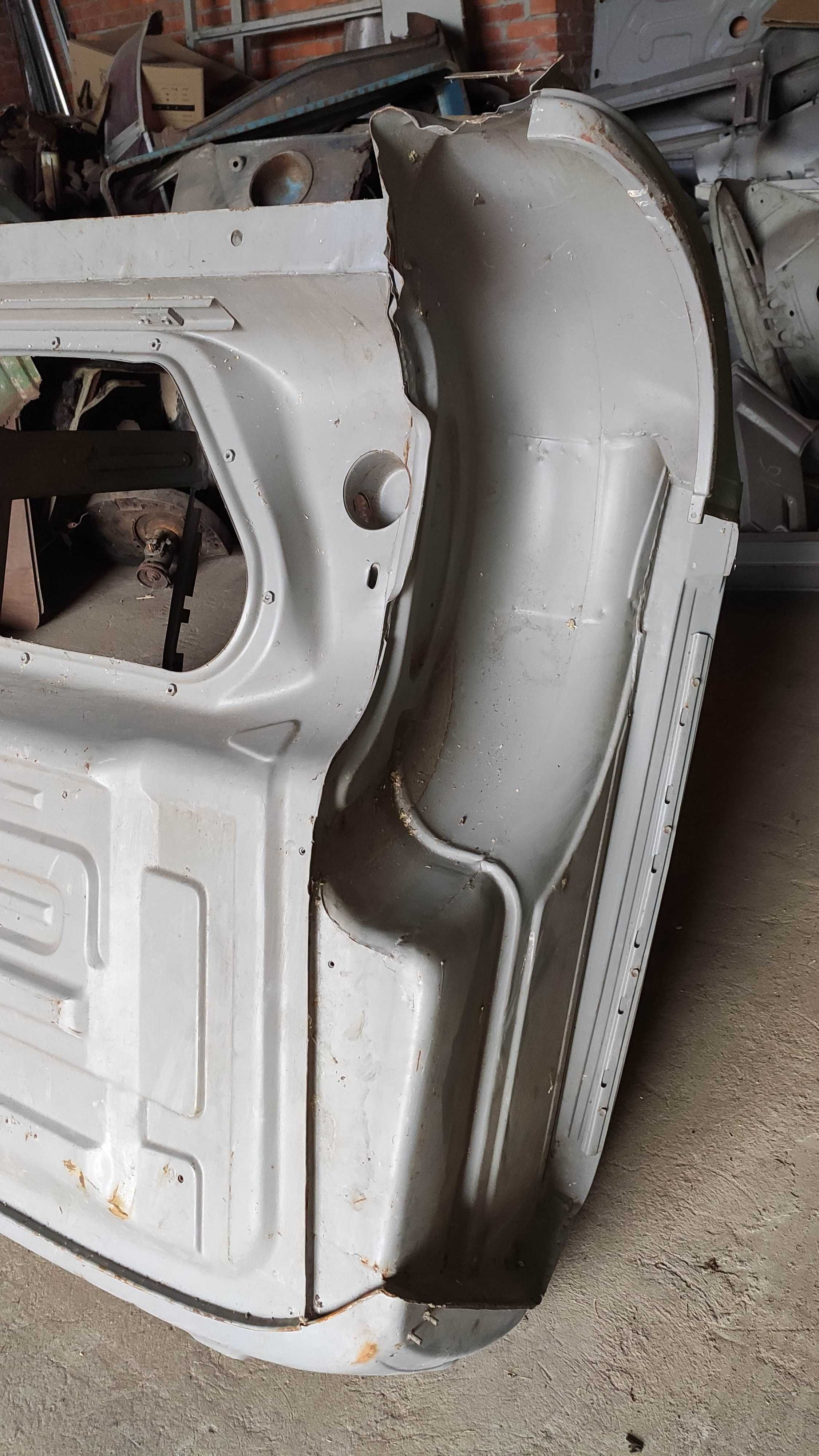 Wartburg 1.3 - Nowy tył kombi - podłoga pas tylny fartuchy boczne