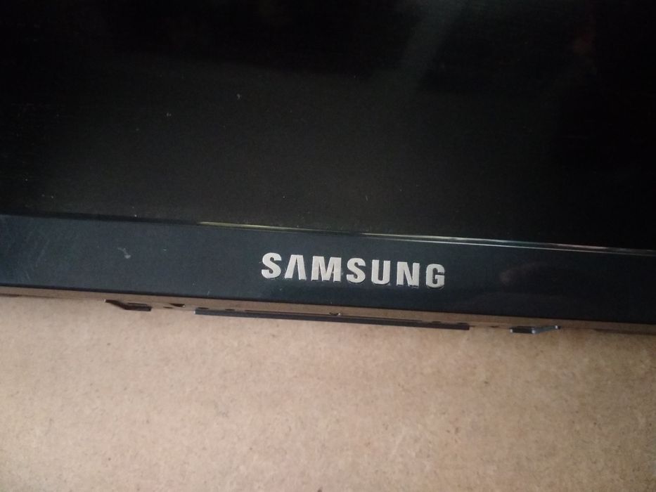 Телевизор Samsung ua42cu8000