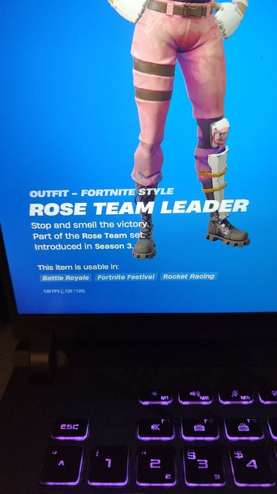 Продаю акаунт фортнайт