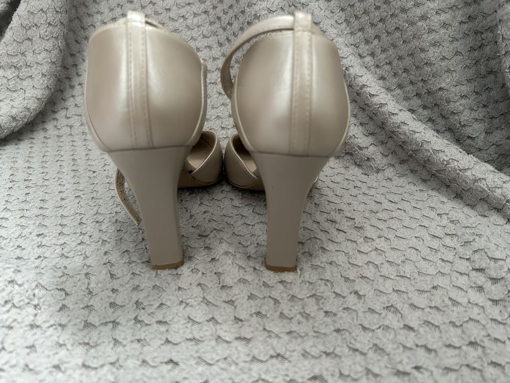 Buty ślubne Kotyl 35 perłowe skóra naturalna licowa