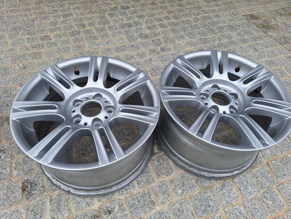 Duas Jantes BMW originais M Style 194 17" (eixo traseiro) - Como Novas