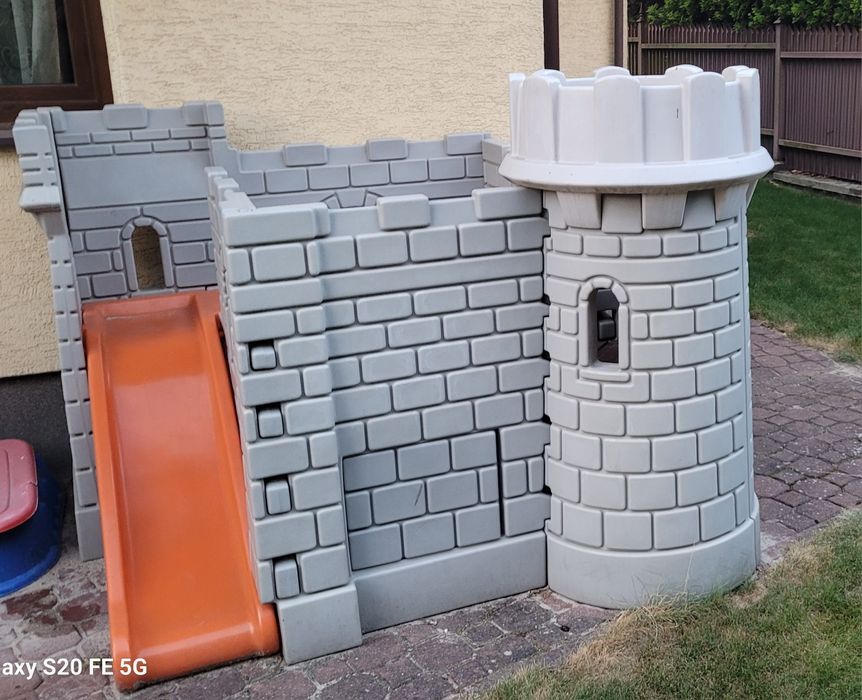 Little Tikes Zamek ze zjeżdżalnią Plac Zabaw dla dzieci Wieża
