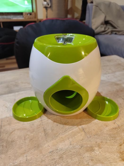 Zabawka edukacyjna dla psów - podajnik smaczków