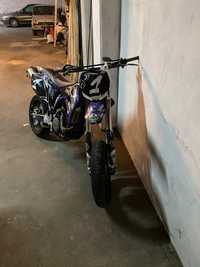 Yamaha supermotard vende-se