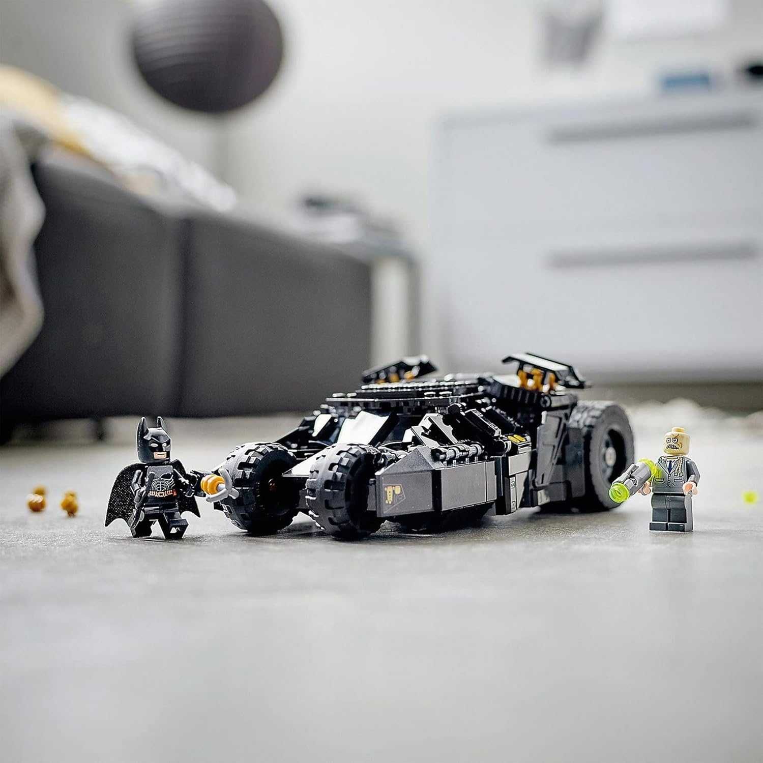 LEGO 76239 – DC Batman: Tumbler – Starcie ze Strachem na Wróble