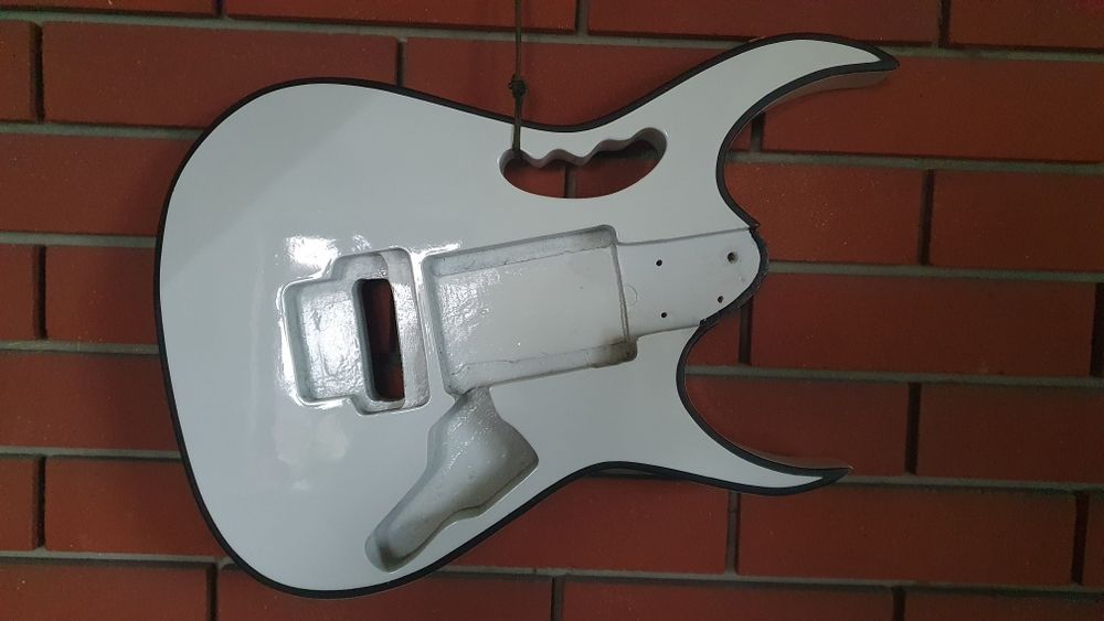 Ibanez Jem deska body