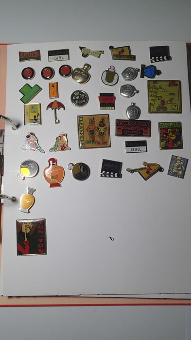 Pins antigos marcas de moda e Perfumes