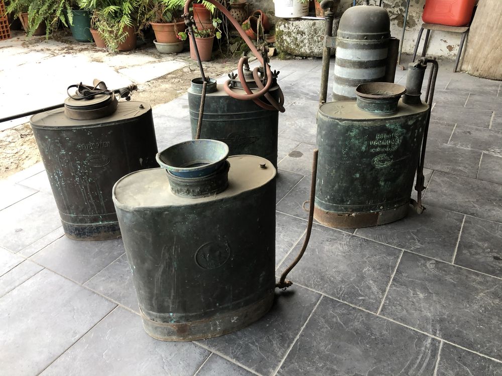 Maquinas de sulfatar antigas em cobre
