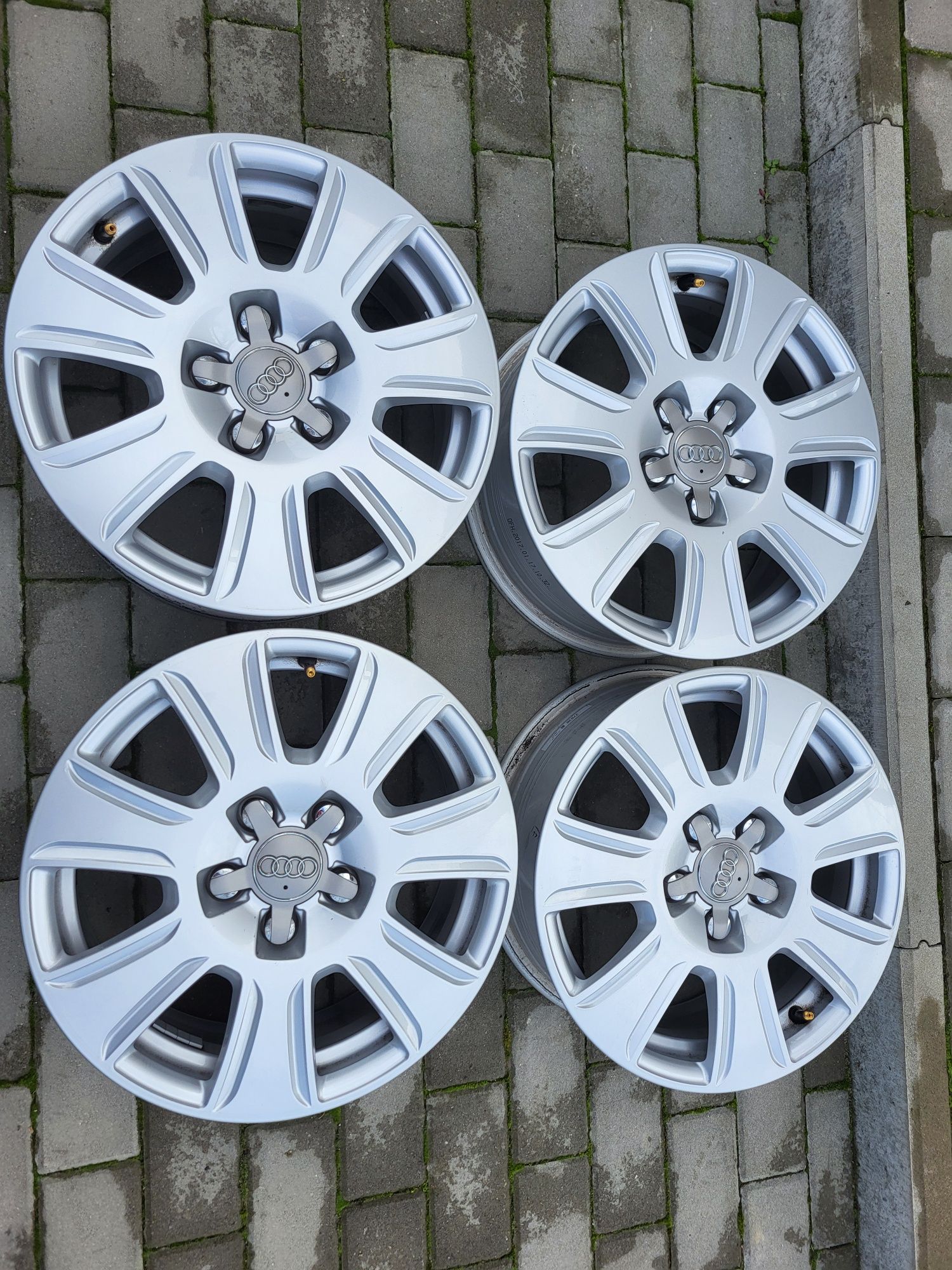 Felgi 6.5Jx16x ET33 Audi Q3 Q2 A3 8V A6 C6 A4 B7 Passat B6 B8