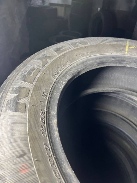 Nexen 225/60/17 комплект зимних шин