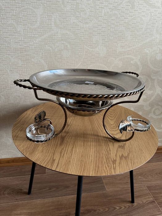 Садж с тремя соусницами