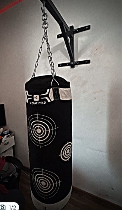 Saco de boxe com suporte