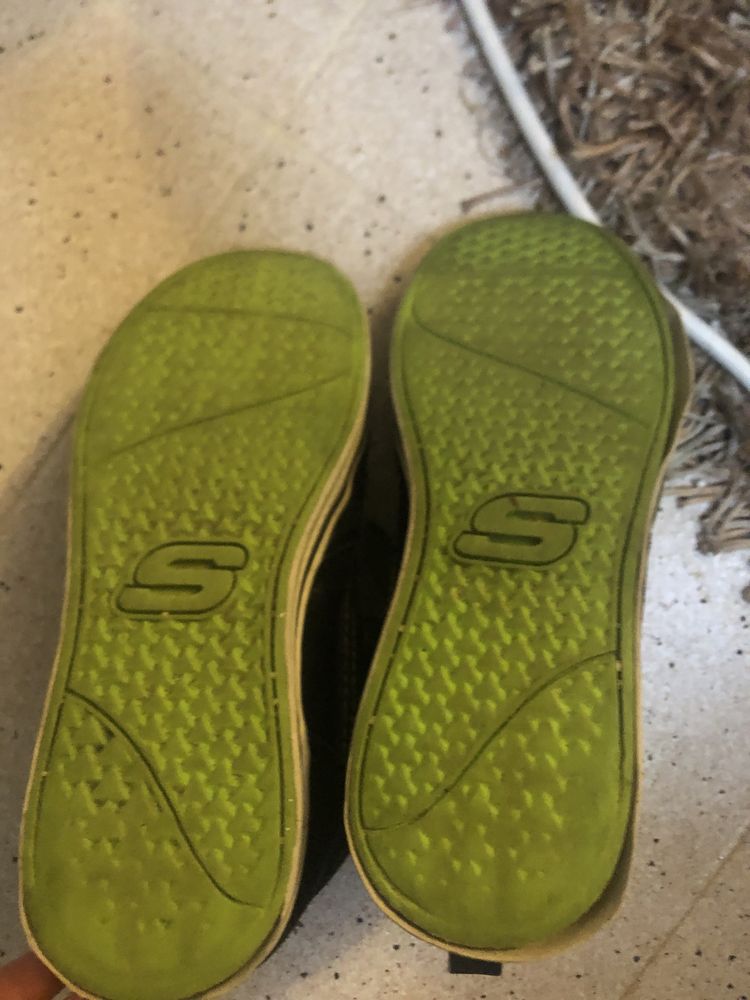 Tênis Skechers Tamanho 37