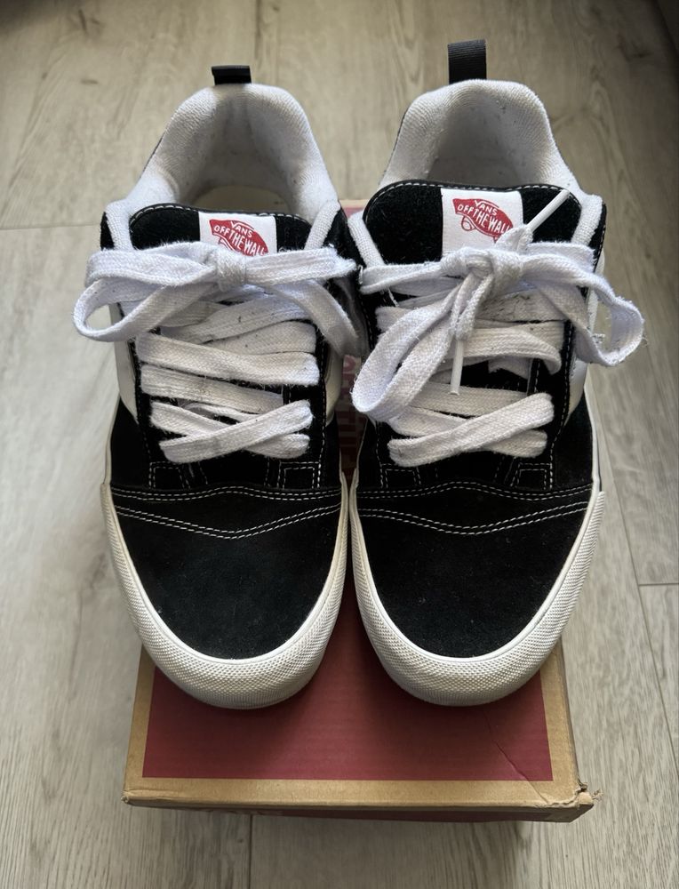 Vans Knu Skool w dobrym stanie