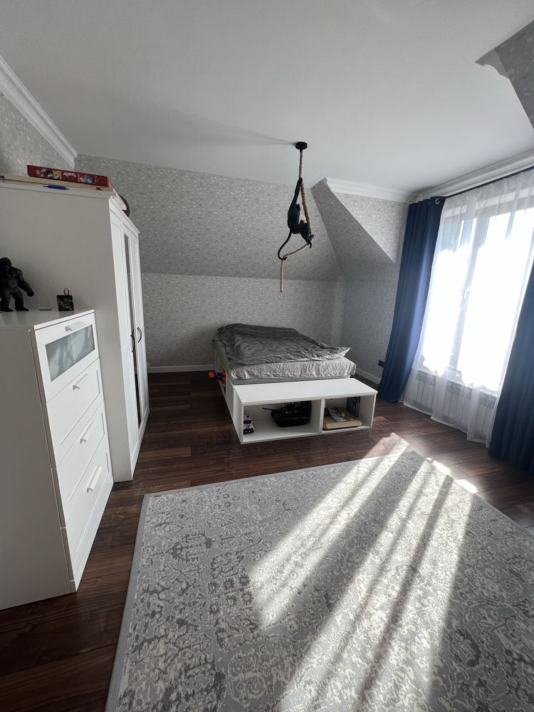 Продам будинок в центрі міста вулиця Дунайська .