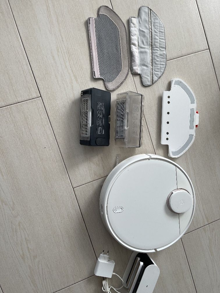 Robot sprzątający Xiaomi Mi Robot Vacuum Mop Pro - mopowanie
