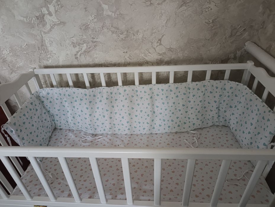 Дитяче ліжечко нове