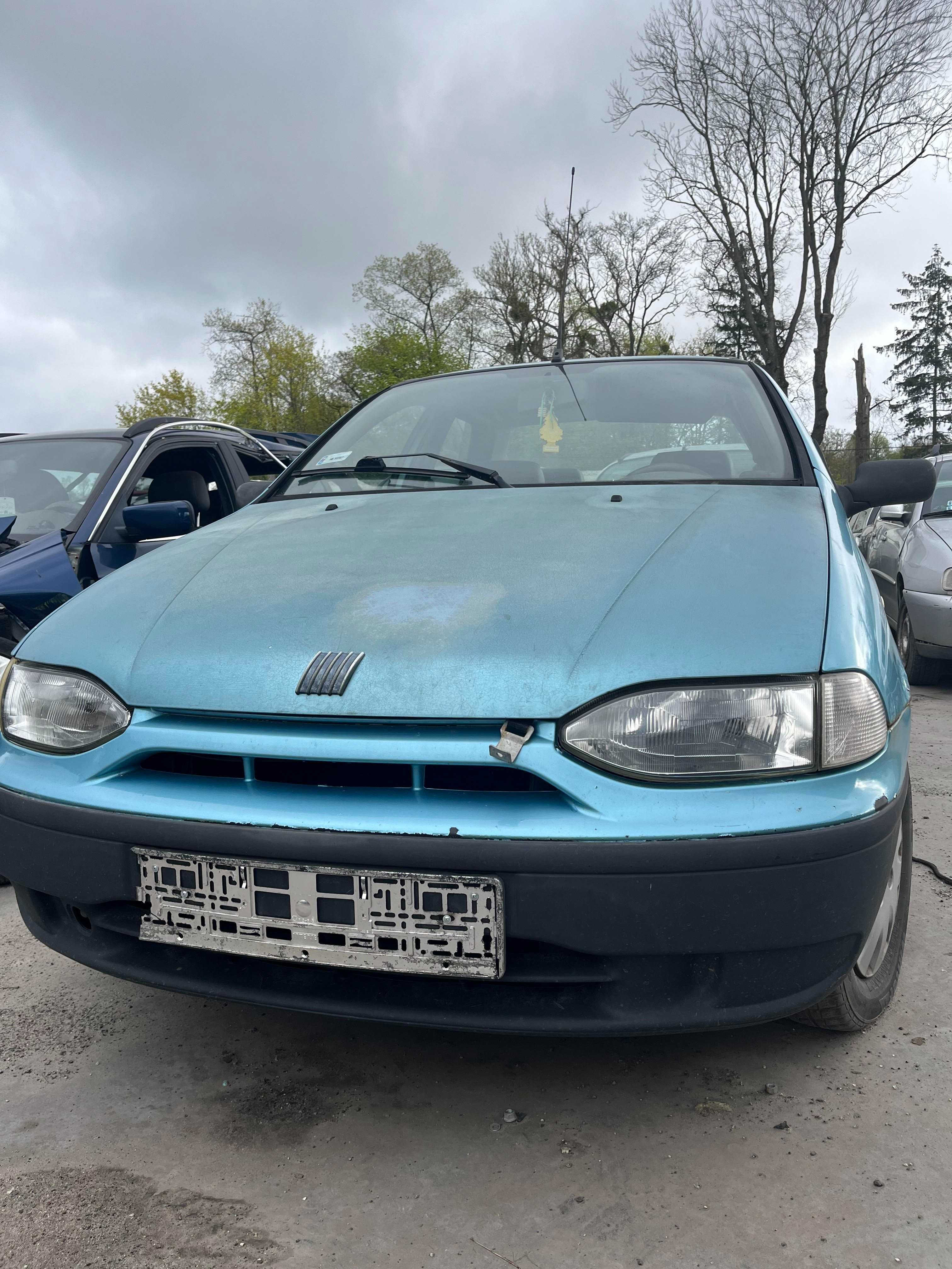 samochód na części Fiat Siena