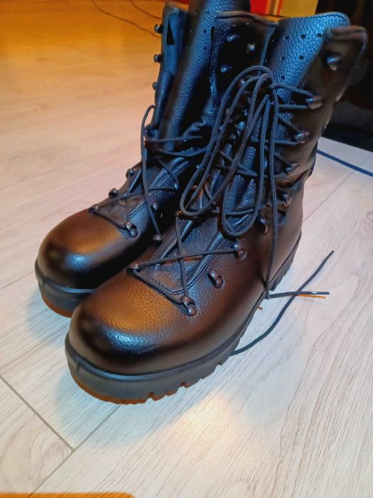 Zimowe buty wojskowe Mon 933 nr 46 (29,5 i 30)