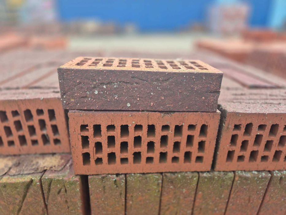 Cegła klinkierowa Mars, dziurawka, wiśnia- burgund