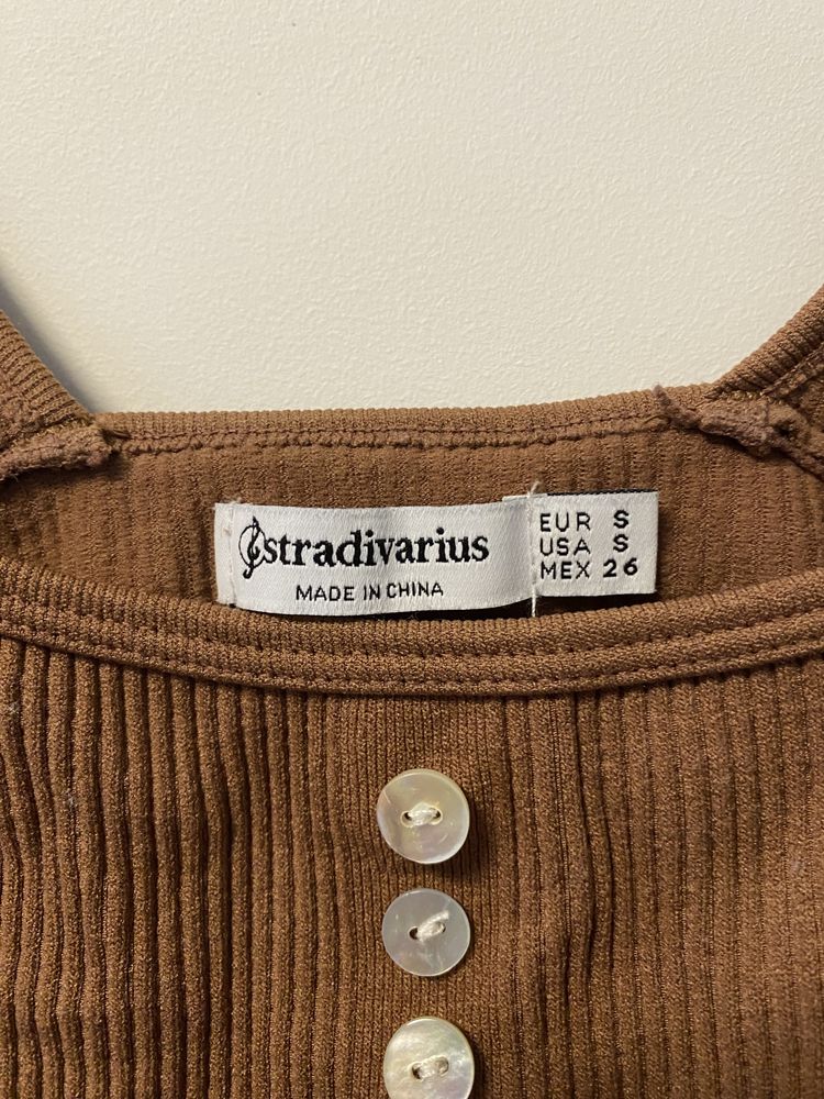 Krótki top stradivarius S