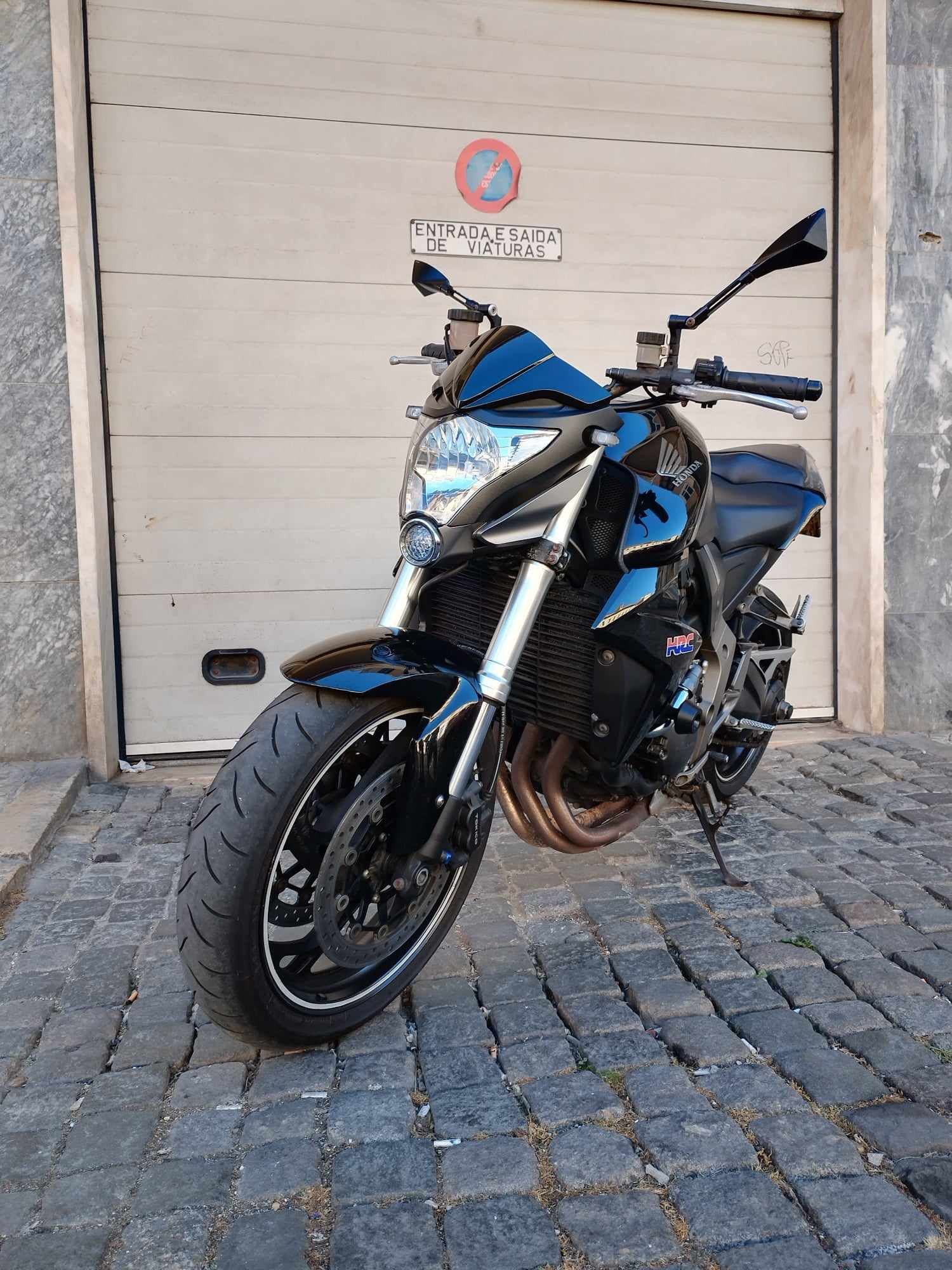 Honda CB 1000cc R