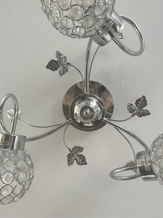 Lampa - elegancka z kryształkami na trzy zarówki