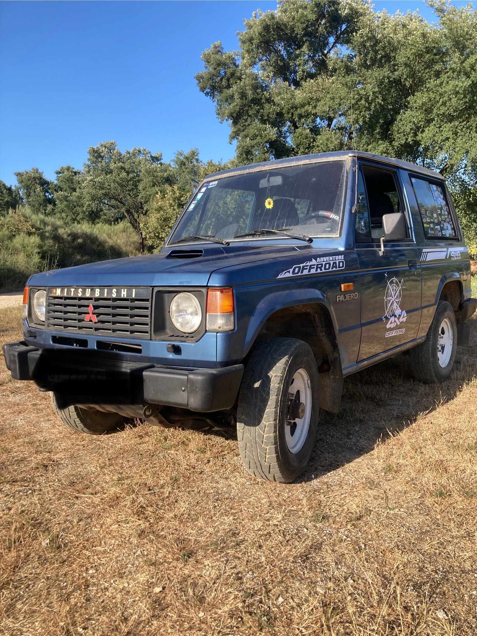 Mitsubishi pajero mk1