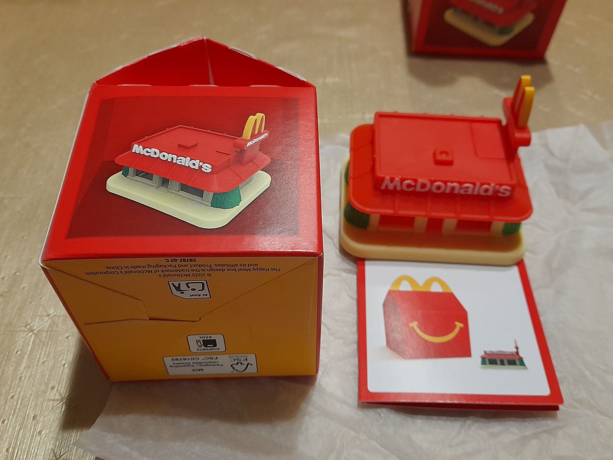 McDonald's Happy meal brinquedos restaurante brinde peças miniatura