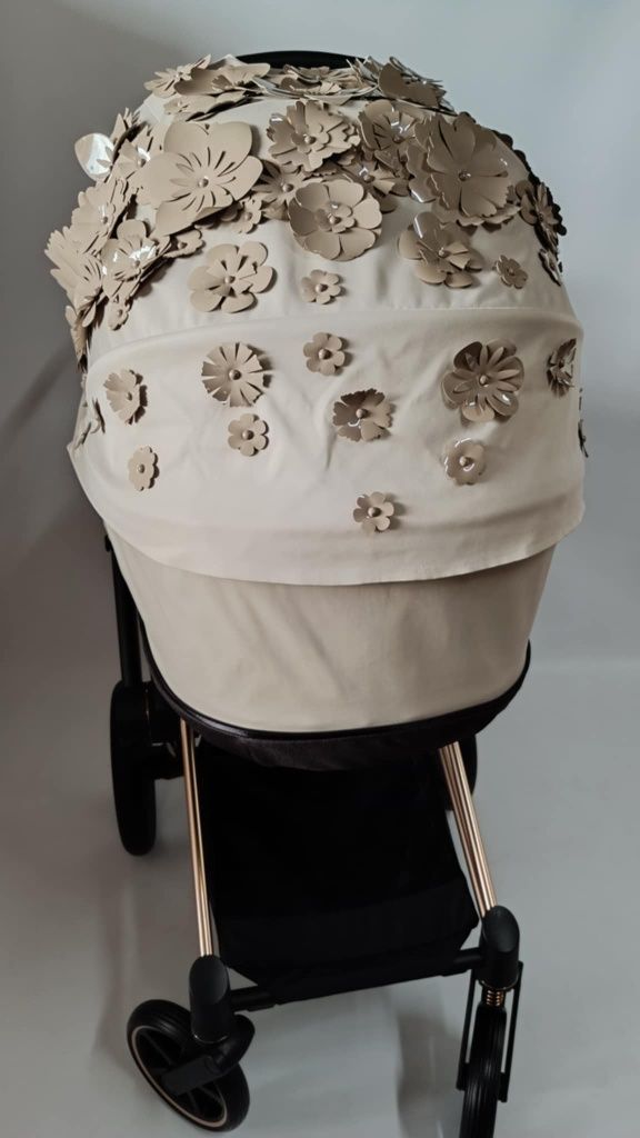 Cybex priam wozek z gondolą simply flowers beige