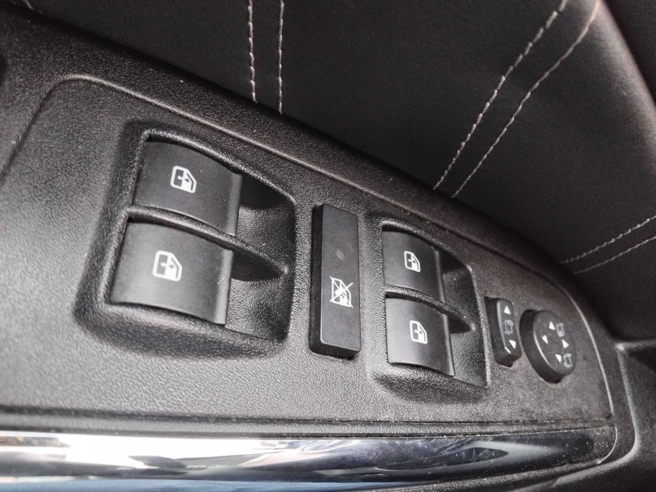 Lancia Delta 1.4 120 CV – 2009 – GPL Prins – Volante Pele – Isofix