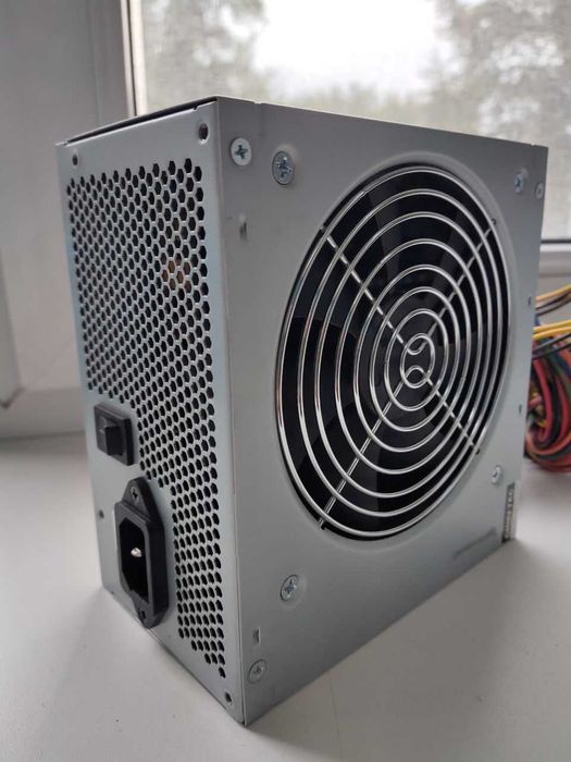 Блок живлення 500W Chieftec. Huntkey. Блок Питания.