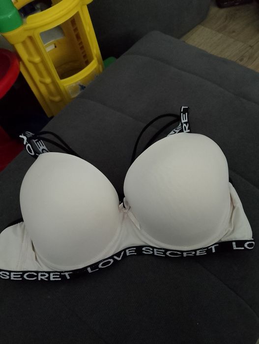 Biustonosz nowy bez metki