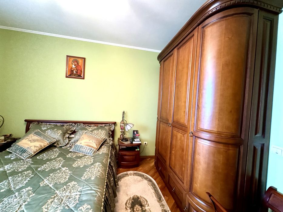 Продаж 2 кім квартири цегла інд.опалення