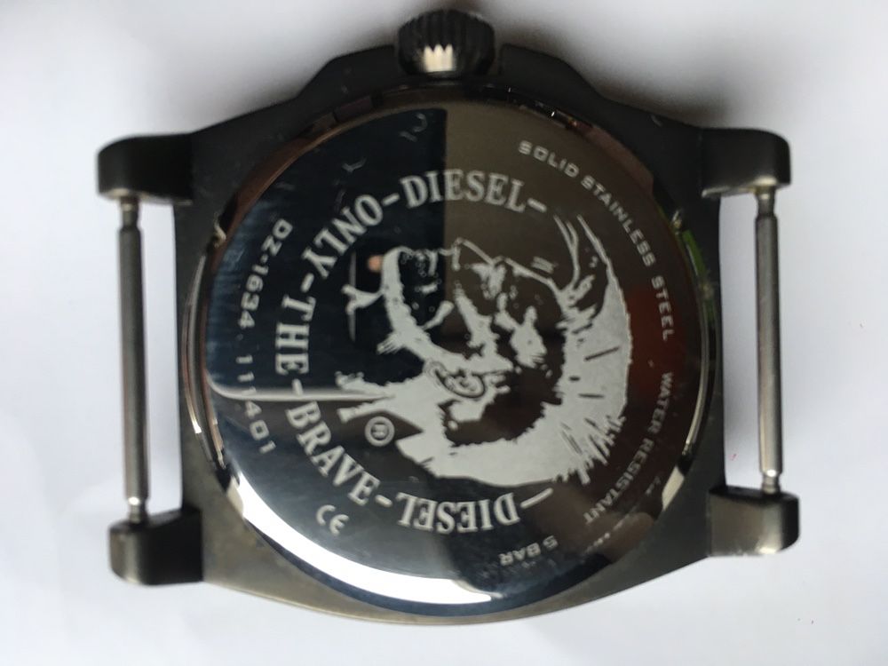 Часы Diesel DZ-1634.       .
