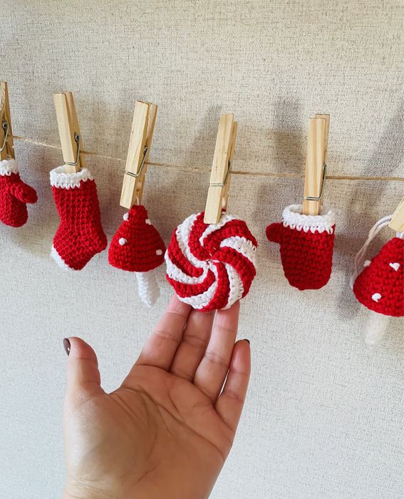 Розпродаж Вязані носочки, новорічні іграшки на ялинку, різдвяний декор