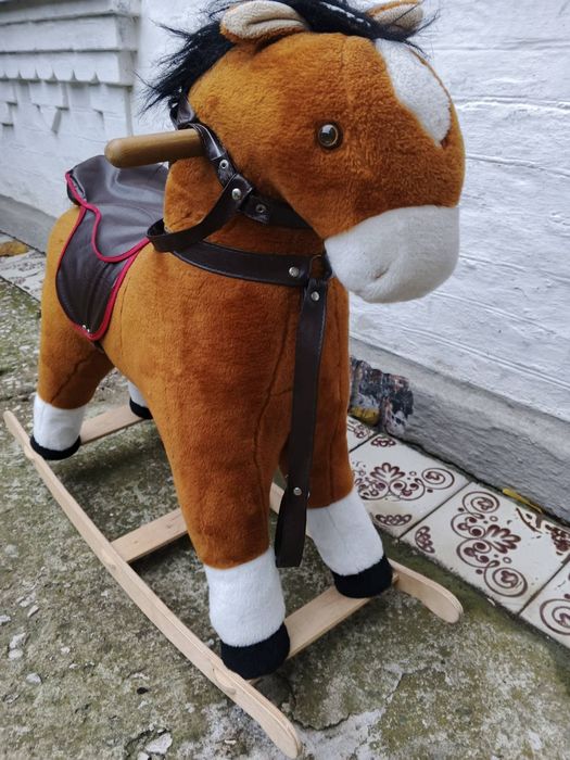 Конячка -гойдалка