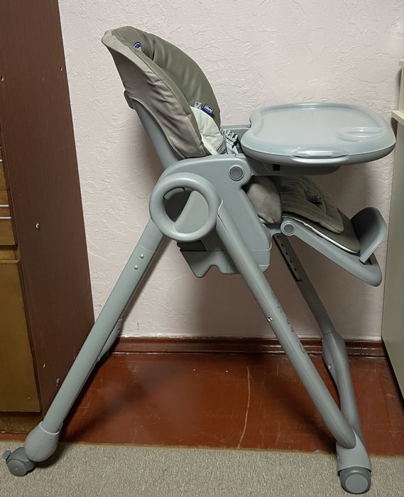Стільчик для годування