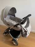 Stokke Trailz 3w1 (gondola, spacerówka, nosidło) z bazą ISOFix BeSafe