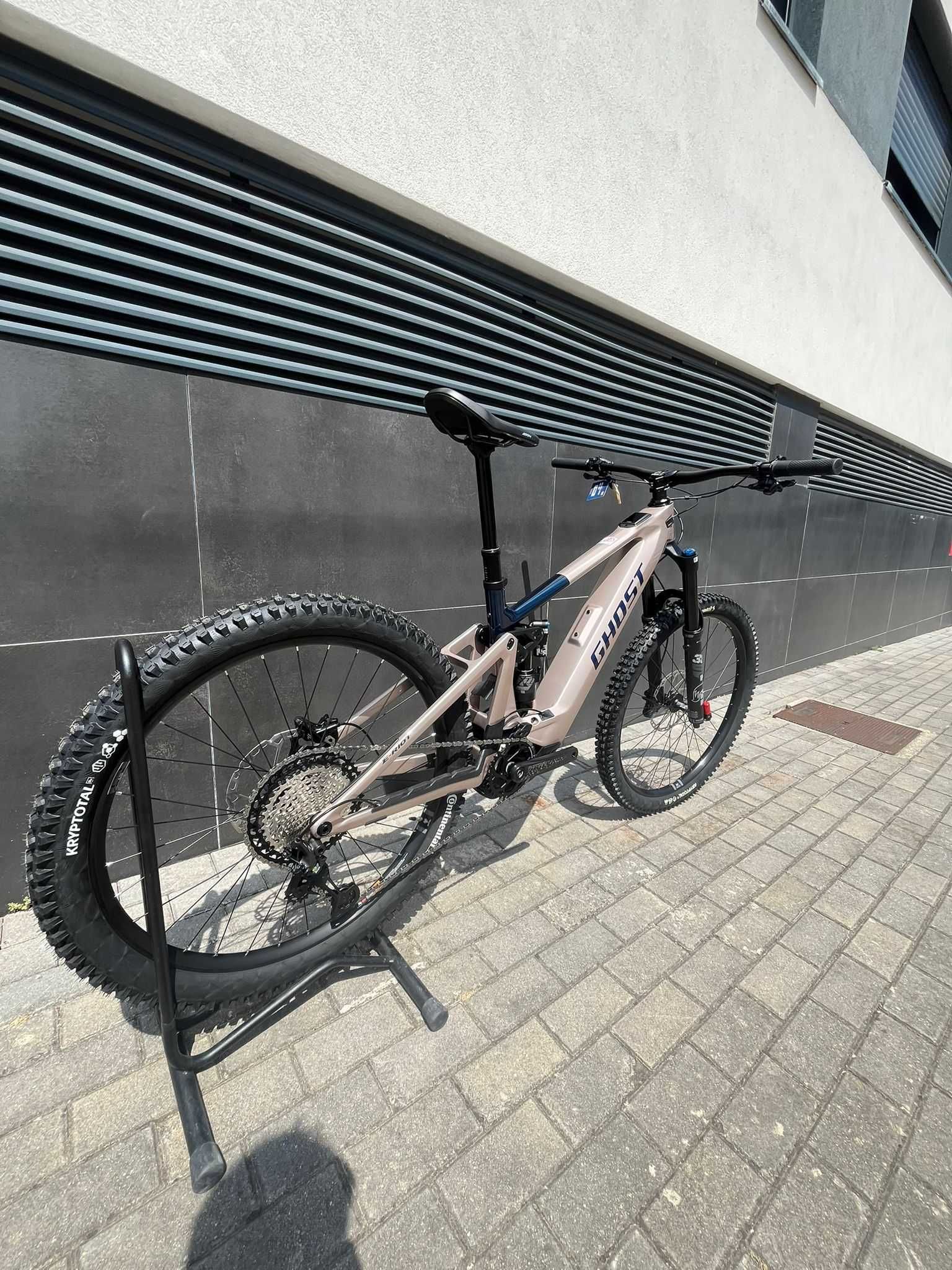 BICICLETA ELÉTRICA GHOST E-RIOT PRO